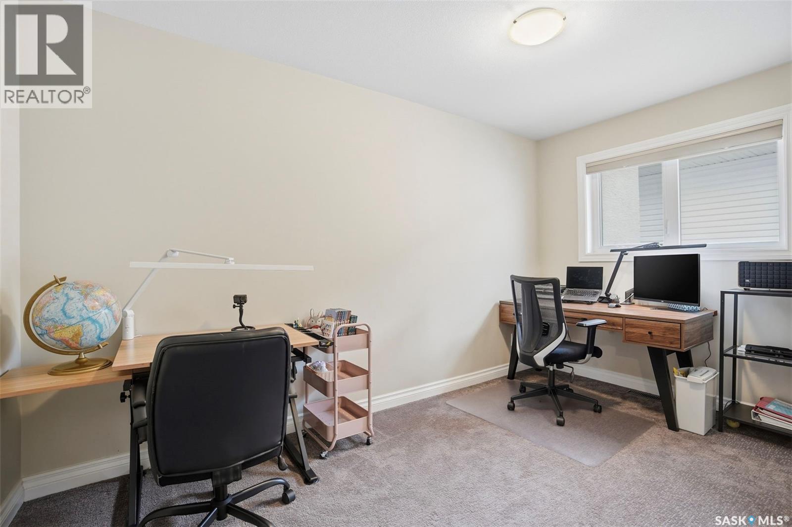 106 Johns Road, Saskatoon, SK - Indoor Photo Showing Office