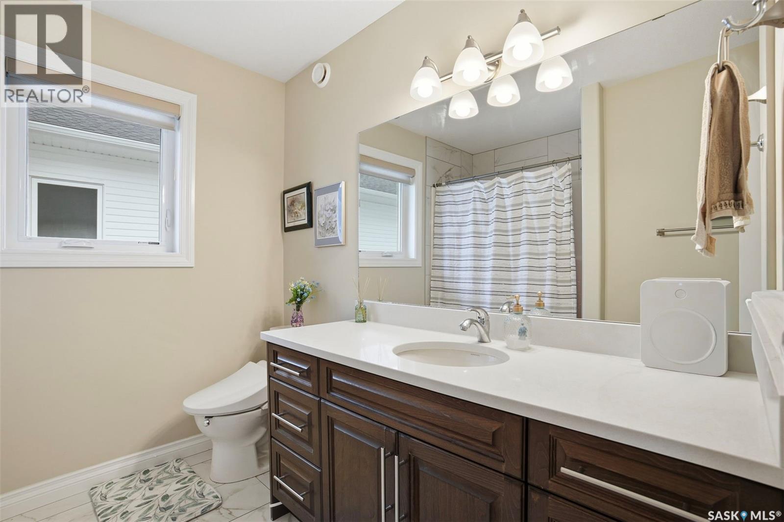 106 Johns Road, Saskatoon, SK - Indoor Photo Showing Bathroom