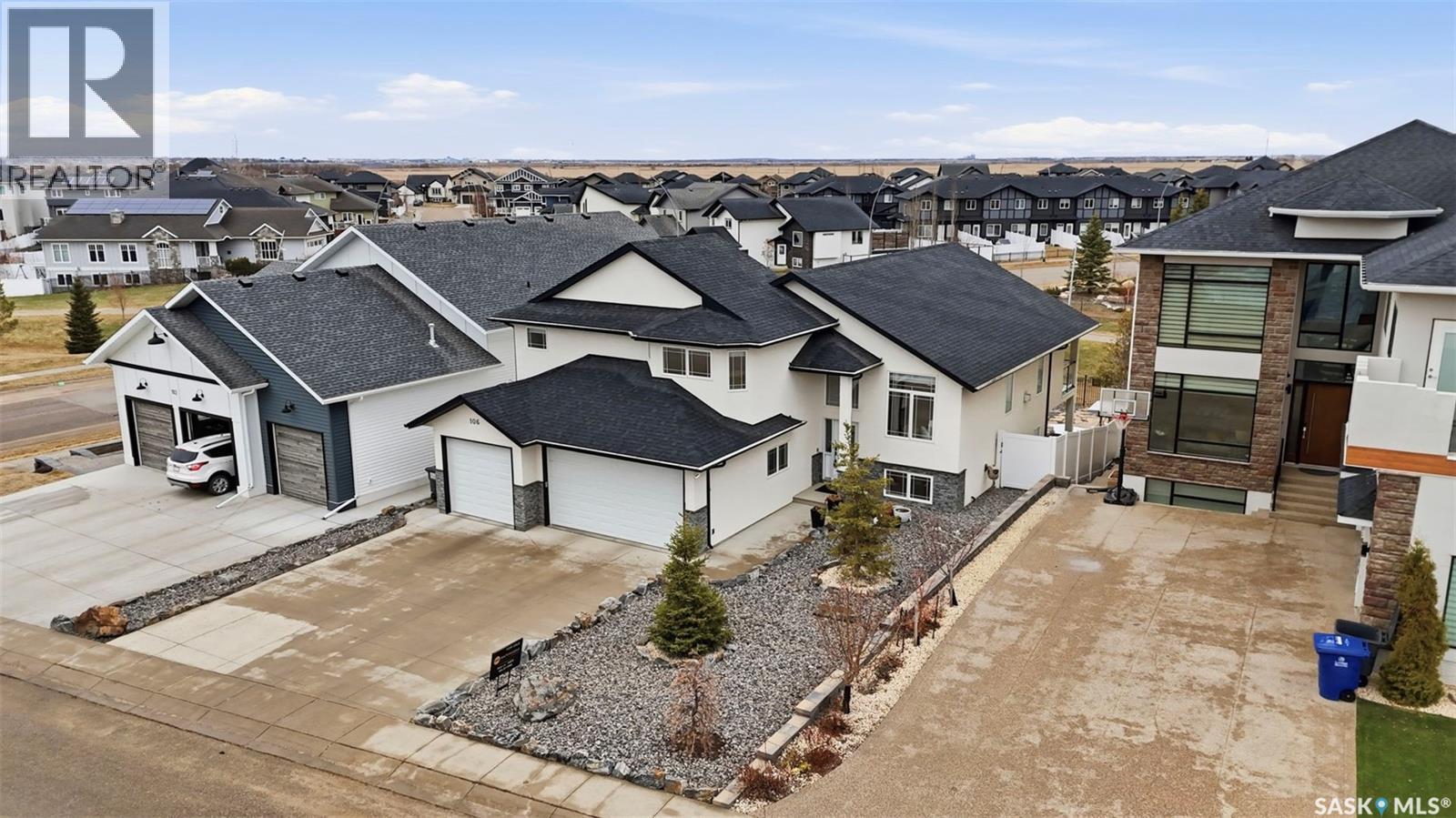 106 Johns Road, Saskatoon, SK - Outdoor