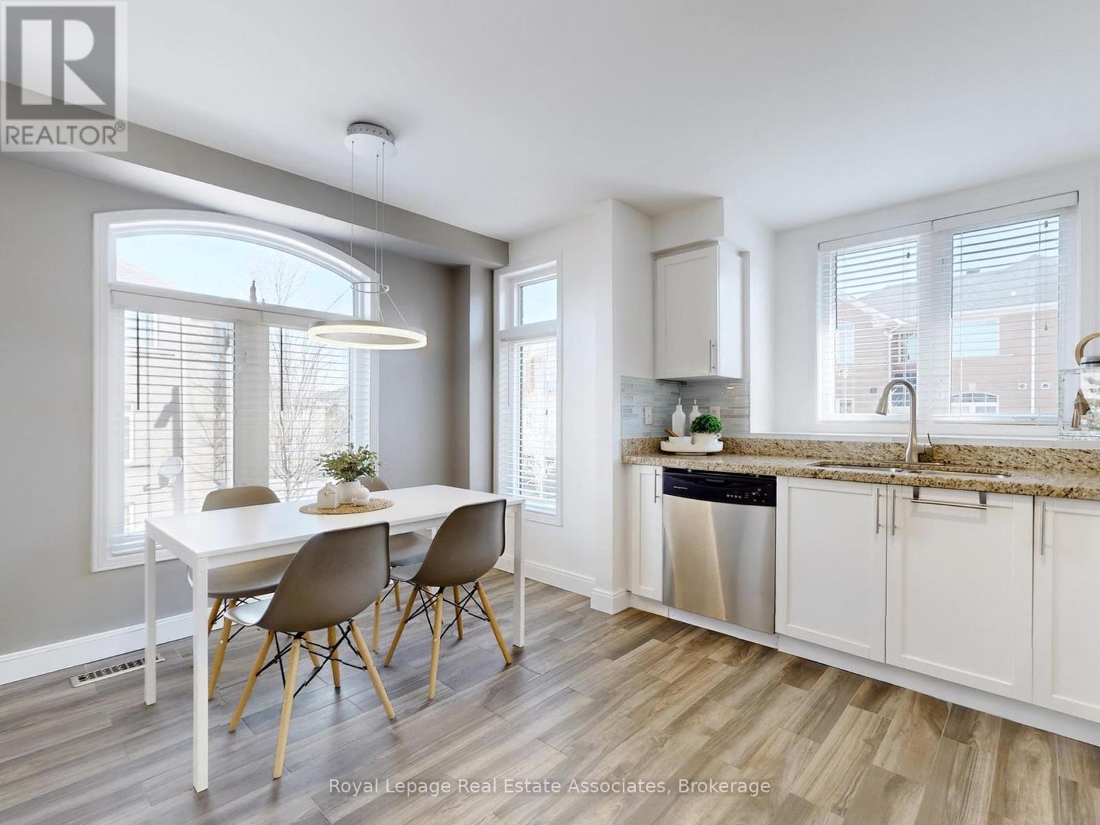 7114 Chatham Court, Mississauga, ON - Indoor