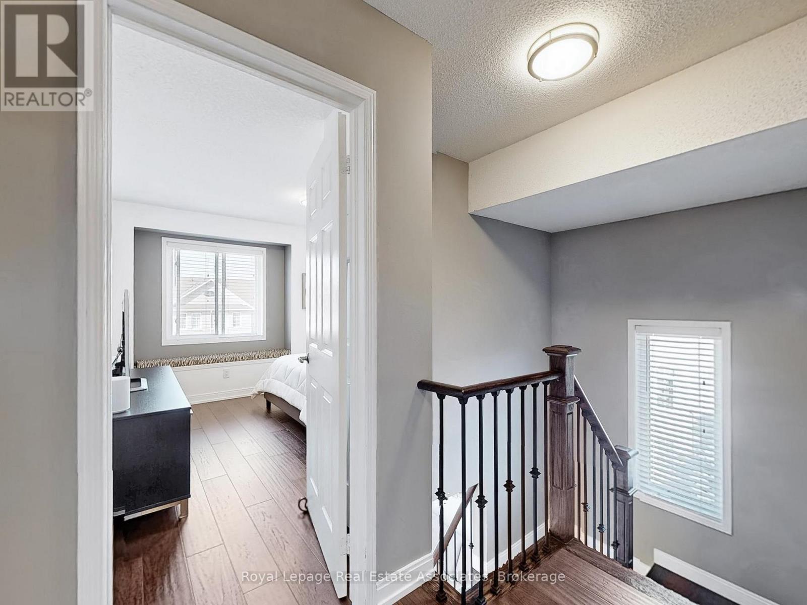 7114 Chatham Court, Mississauga, ON - Indoor Photo Showing Other Room