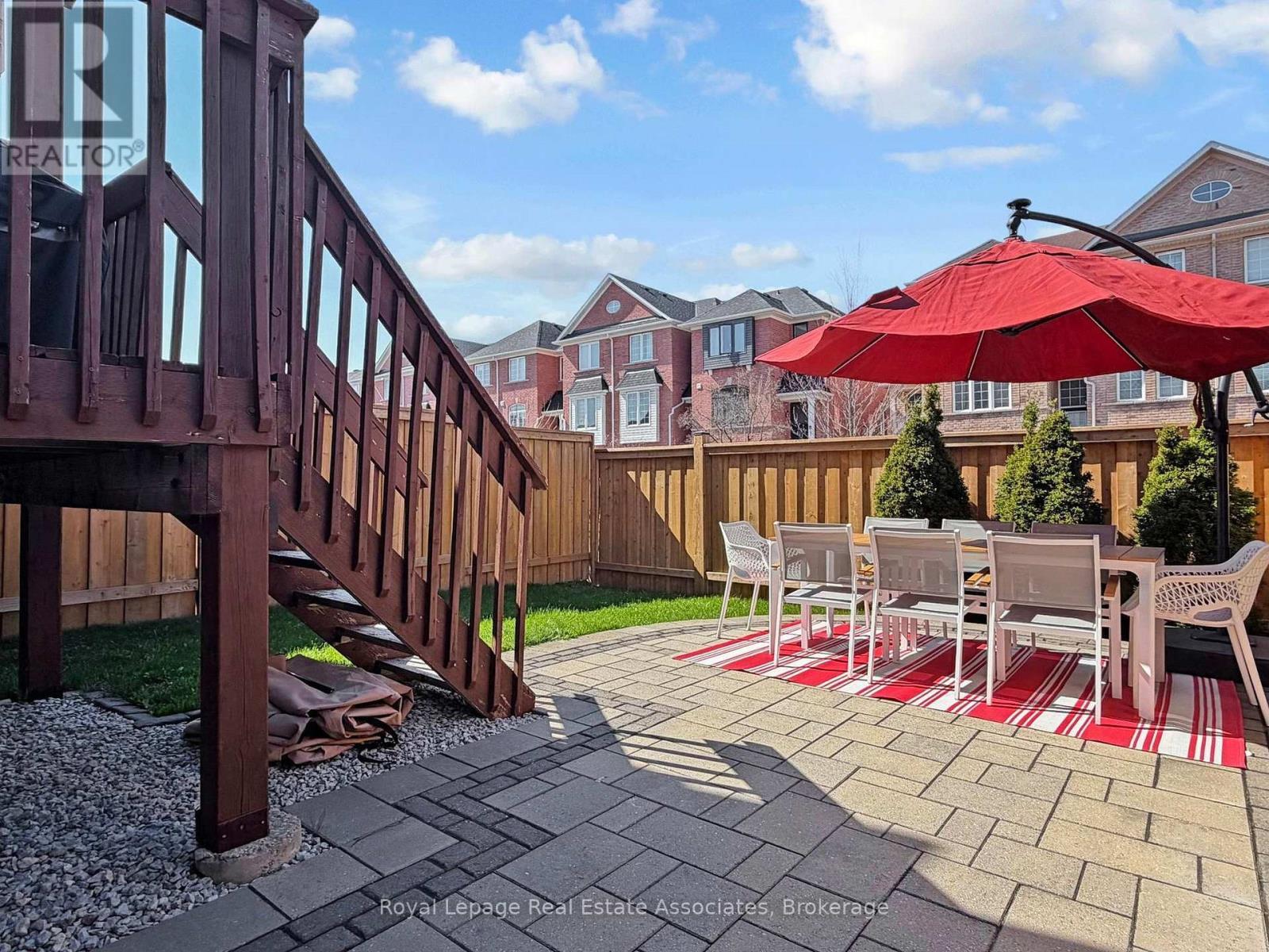 7114 Chatham Court, Mississauga, ON - Outdoor With Deck Patio Veranda