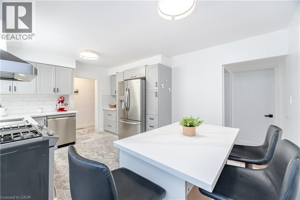 297 Mohawk Road W, Hamilton, ON - Indoor