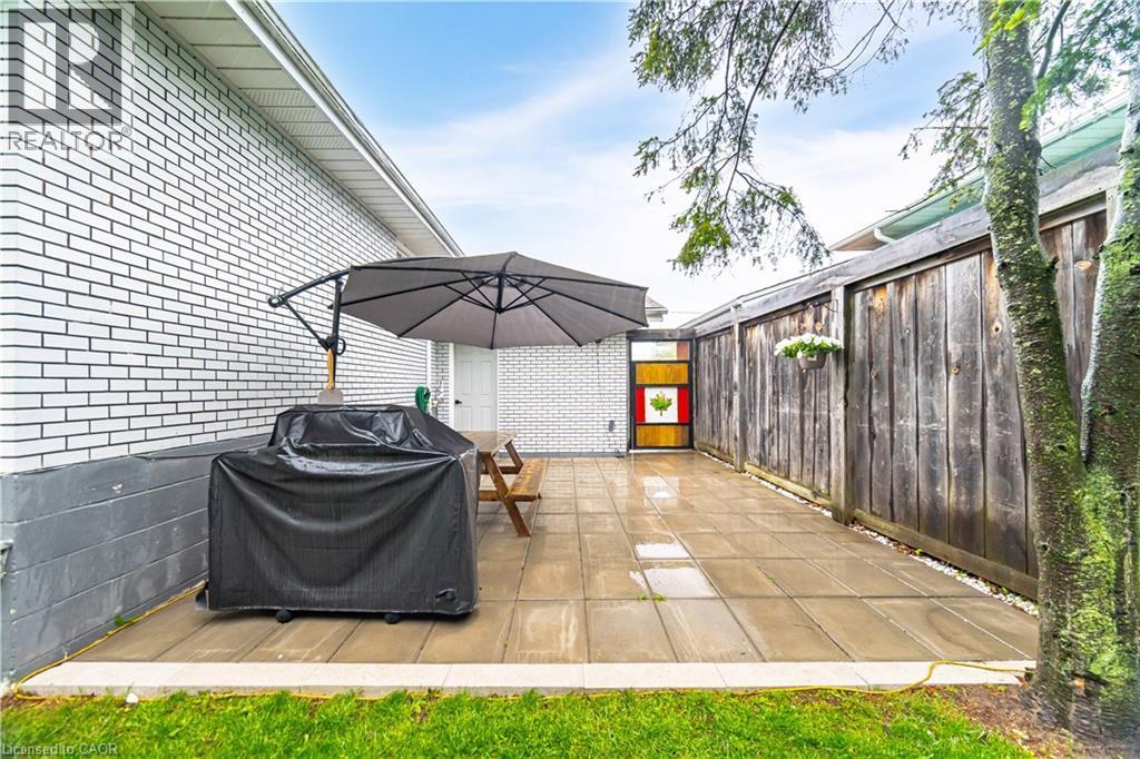 297 Mohawk Road W, Hamilton, ON - Outdoor With Deck Patio Veranda With Exterior