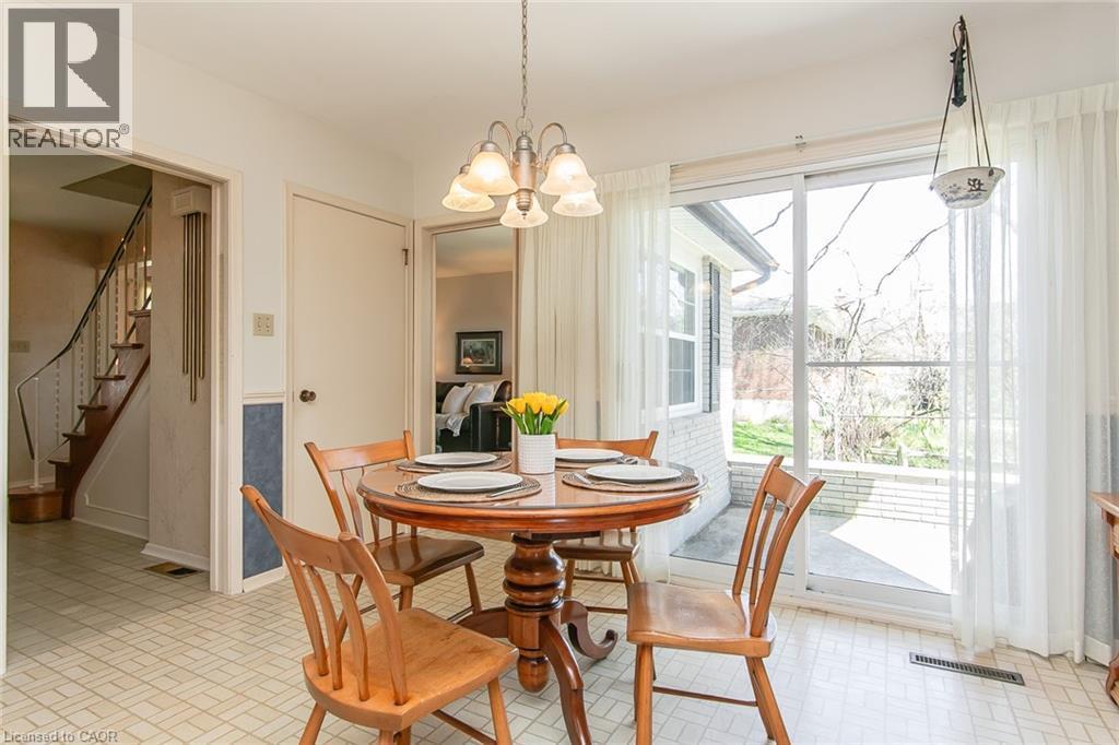 70 Inwood Crescent, Kitchener, ON - Indoor Photo Showing Dining Room