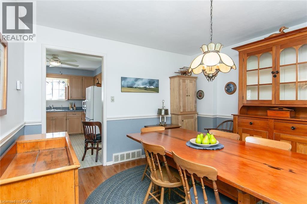 70 Inwood Crescent, Kitchener, ON - Indoor Photo Showing Dining Room