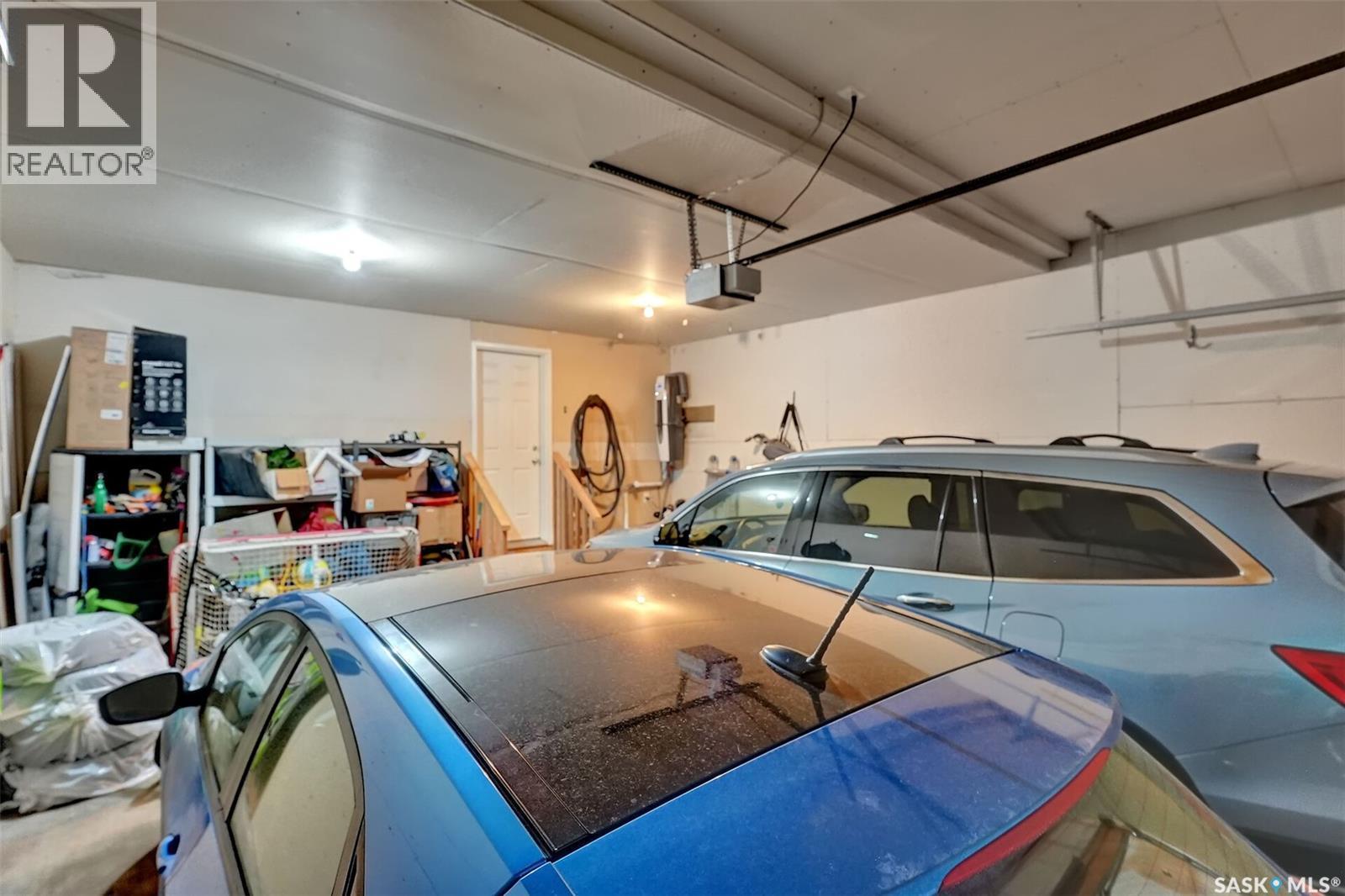 4217 Preston Crescent, Regina, SK - Indoor Photo Showing Garage