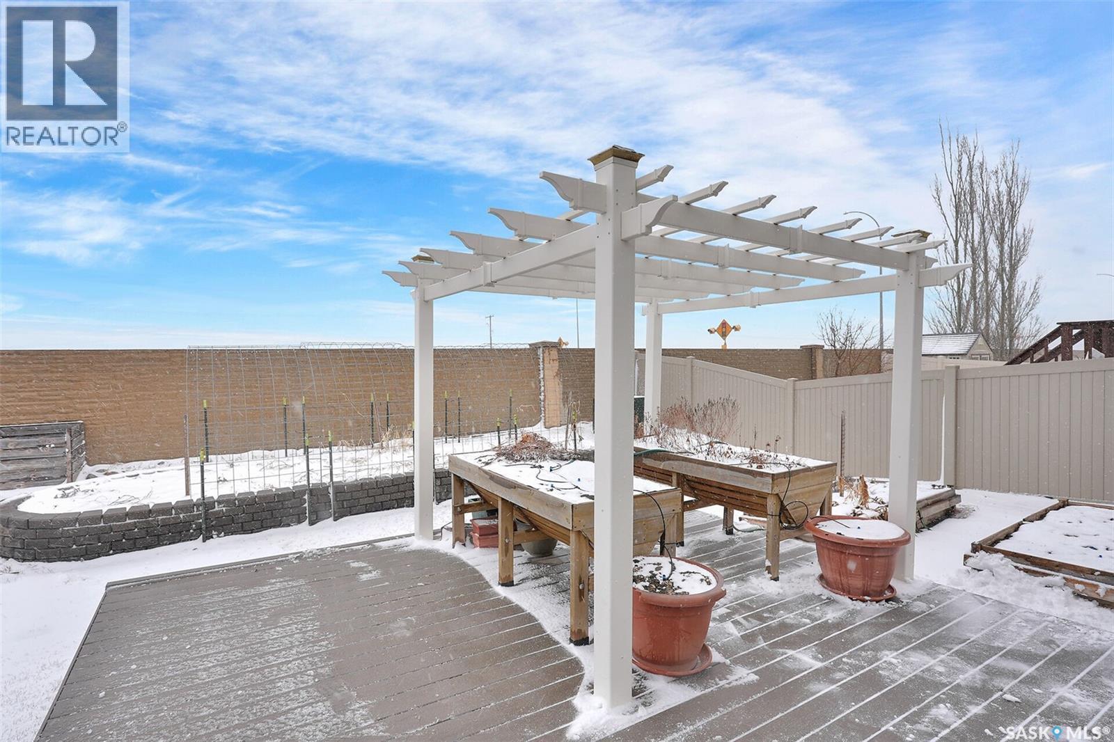 4217 Preston Crescent, Regina, SK - Outdoor