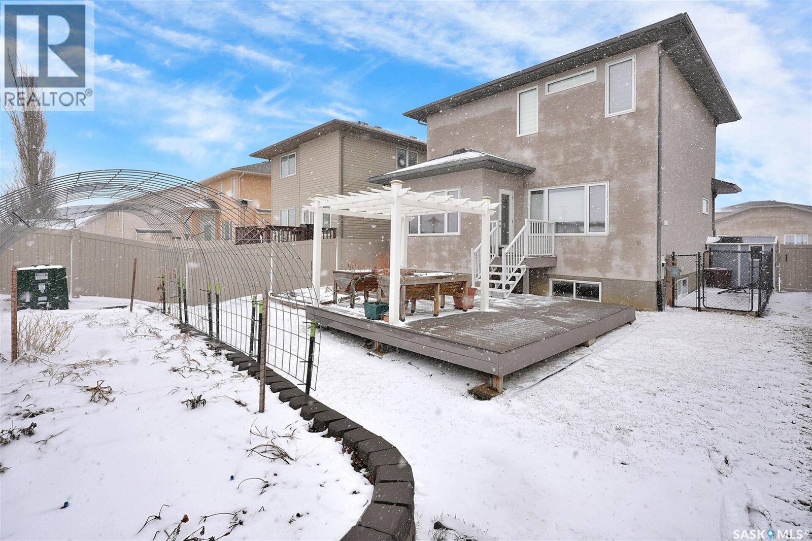 4217 Preston Crescent, Regina, SK - Outdoor
