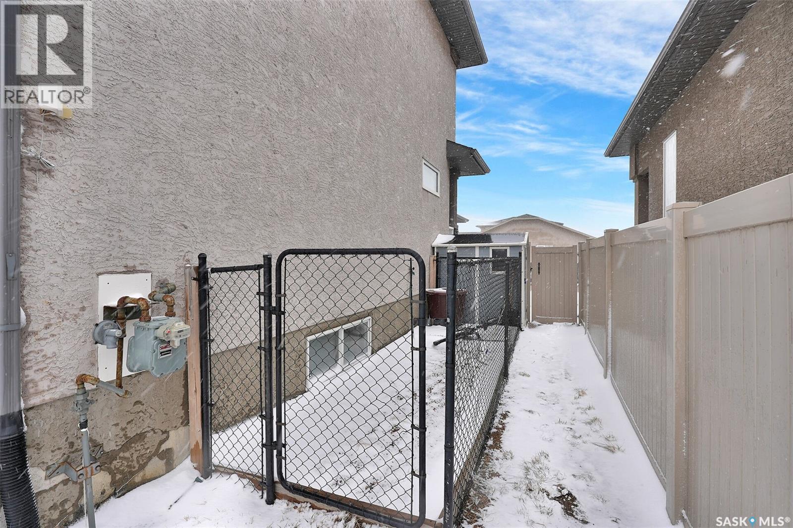4217 Preston Crescent, Regina, SK - Outdoor With Exterior