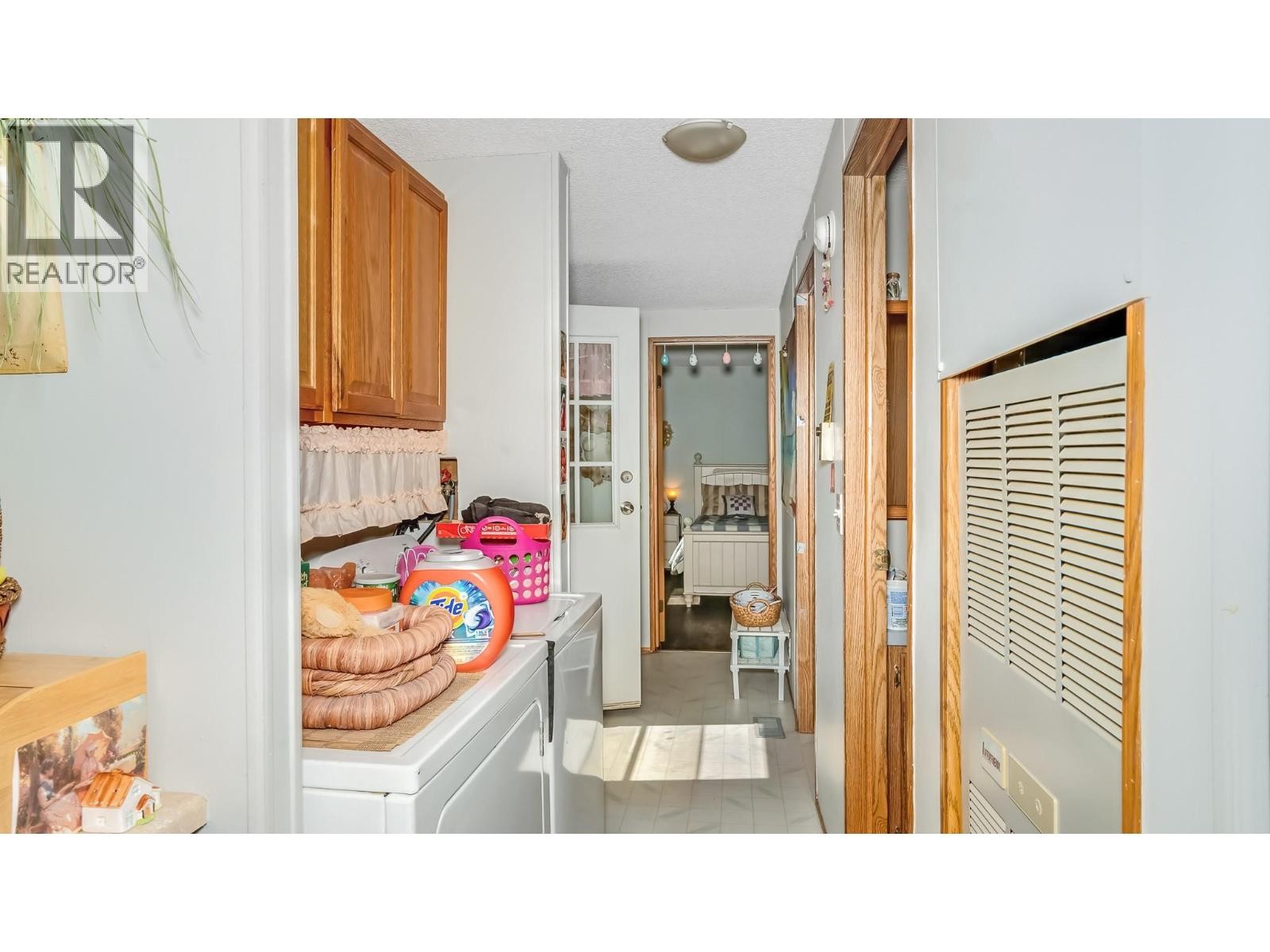 5702 Bertha Road, Kitchener, BC