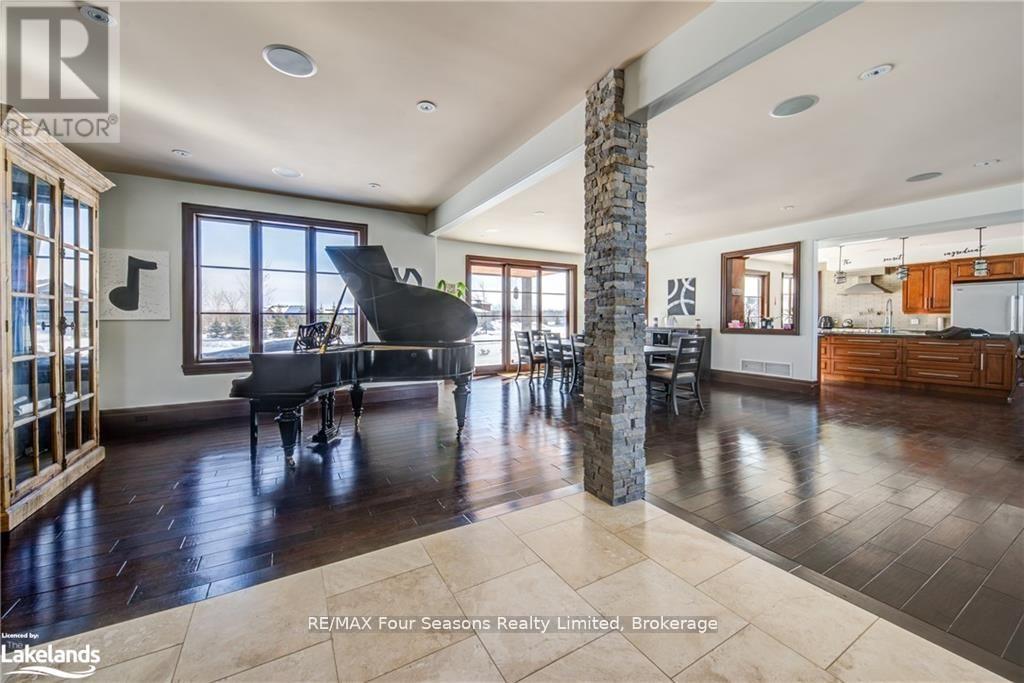 12 Windrose Valley Boulevard, Clearview, ON - Indoor