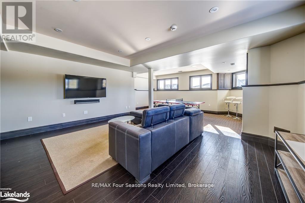 12 Windrose Valley Boulevard, Clearview, ON - Indoor