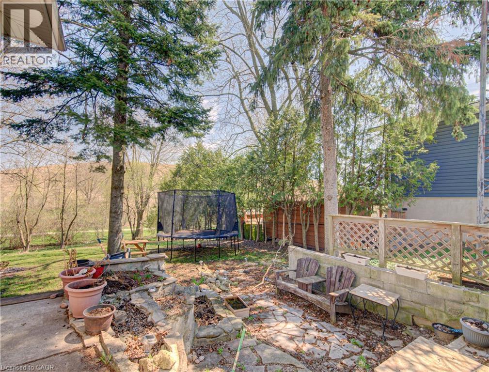 98 Shea Crescent, Kitchener, ON - Outdoor