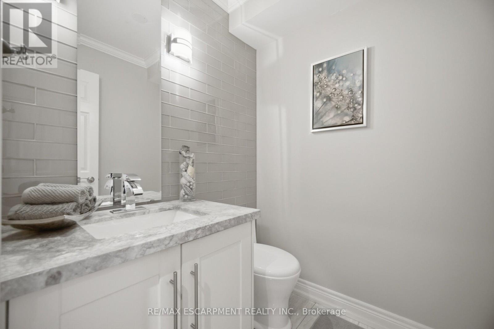 4302 Highgate Crescent, Mississauga, ON - Indoor Photo Showing Bathroom