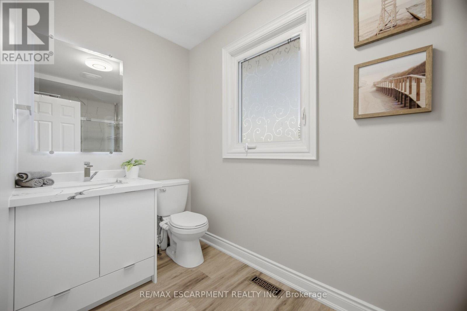 4302 Highgate Crescent, Mississauga, ON - Indoor Photo Showing Bathroom