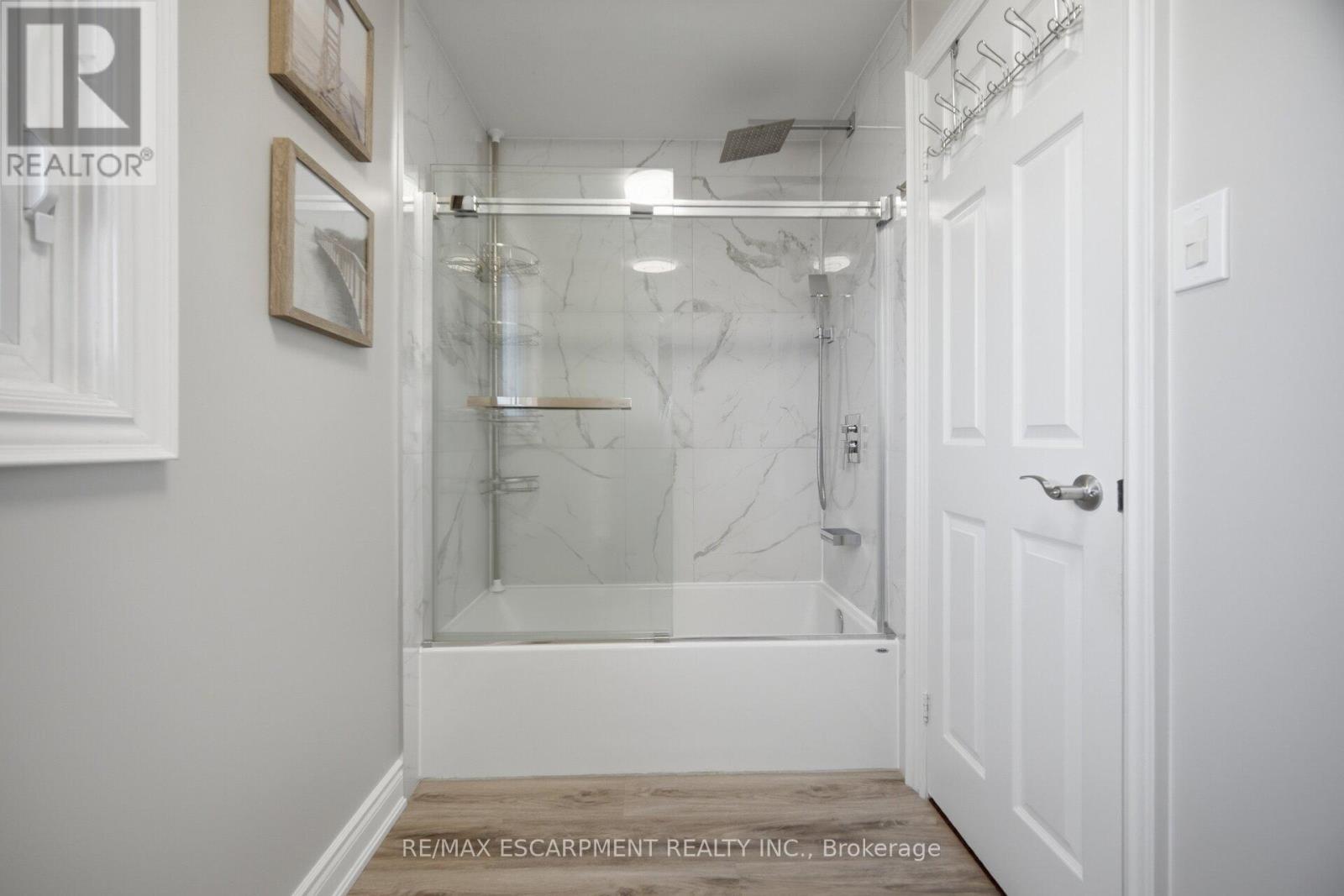 4302 Highgate Crescent, Mississauga, ON - Indoor Photo Showing Bathroom