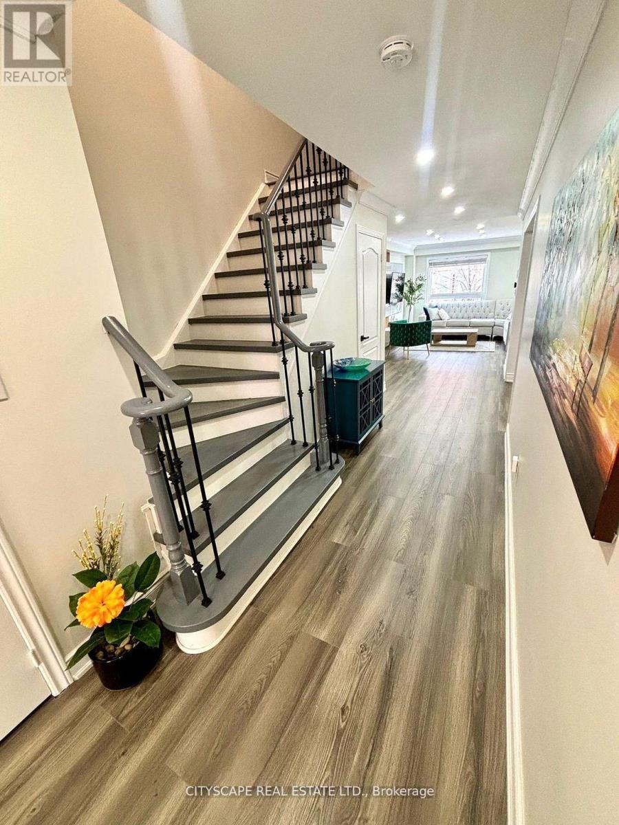 3974 Stardust Drive, Mississauga, ON - Indoor Photo Showing Other Room