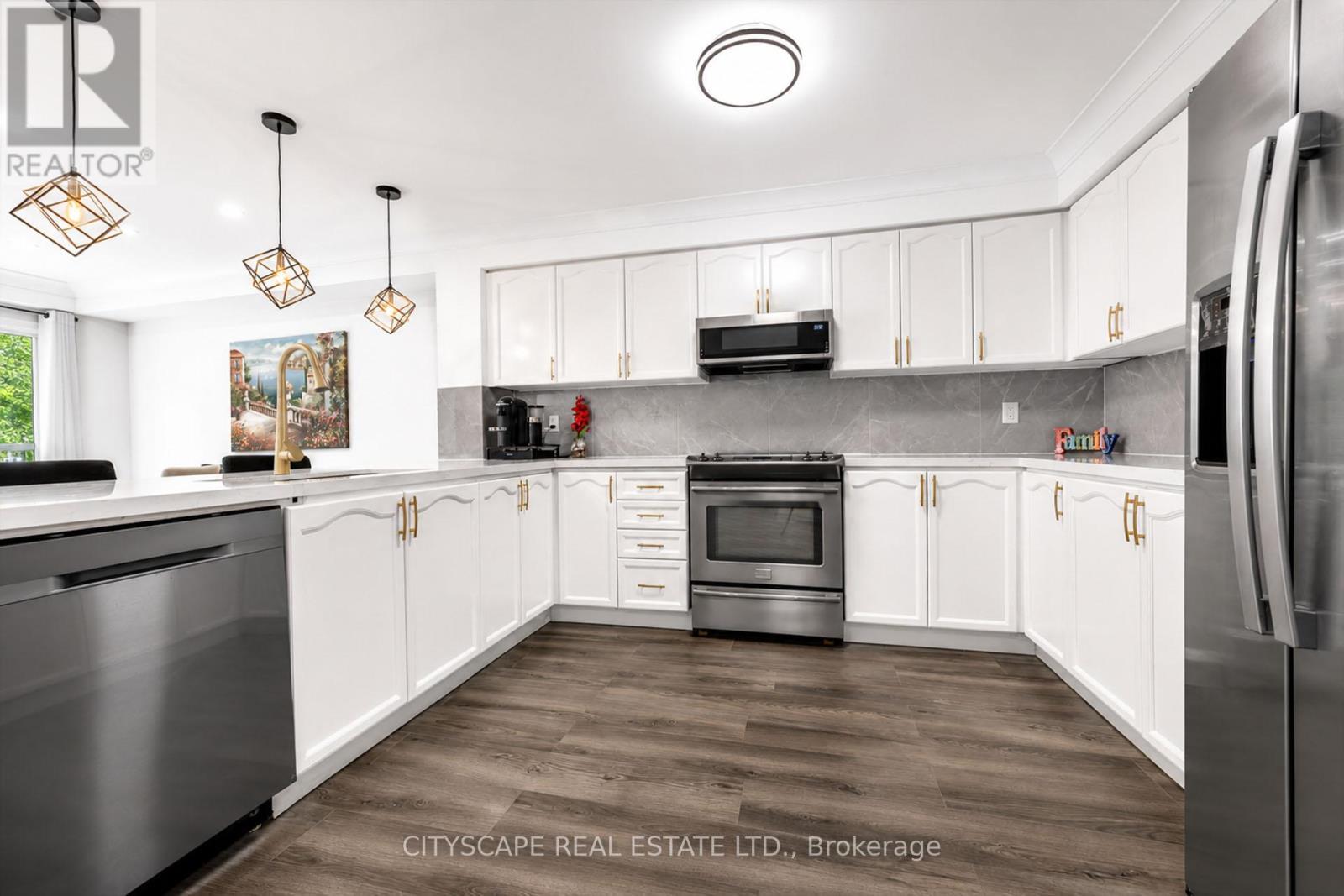 3974 Stardust Drive, Mississauga, ON