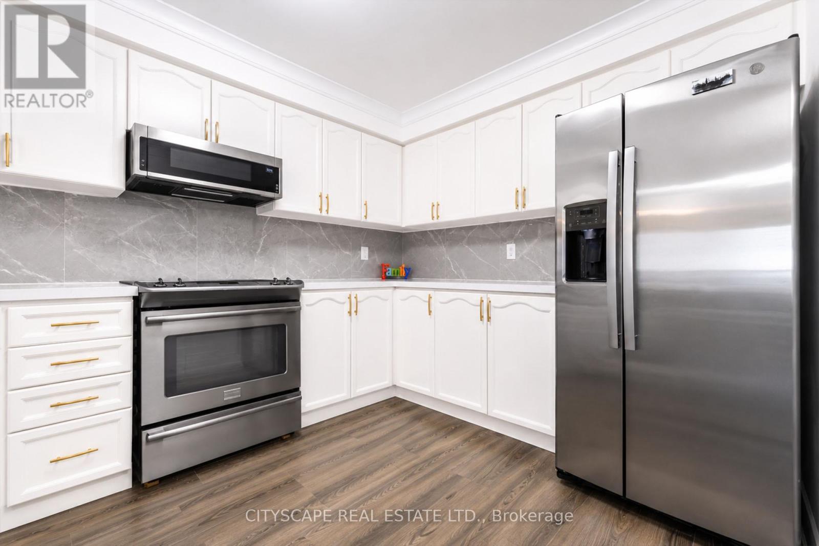 3974 Stardust Drive, Mississauga, ON