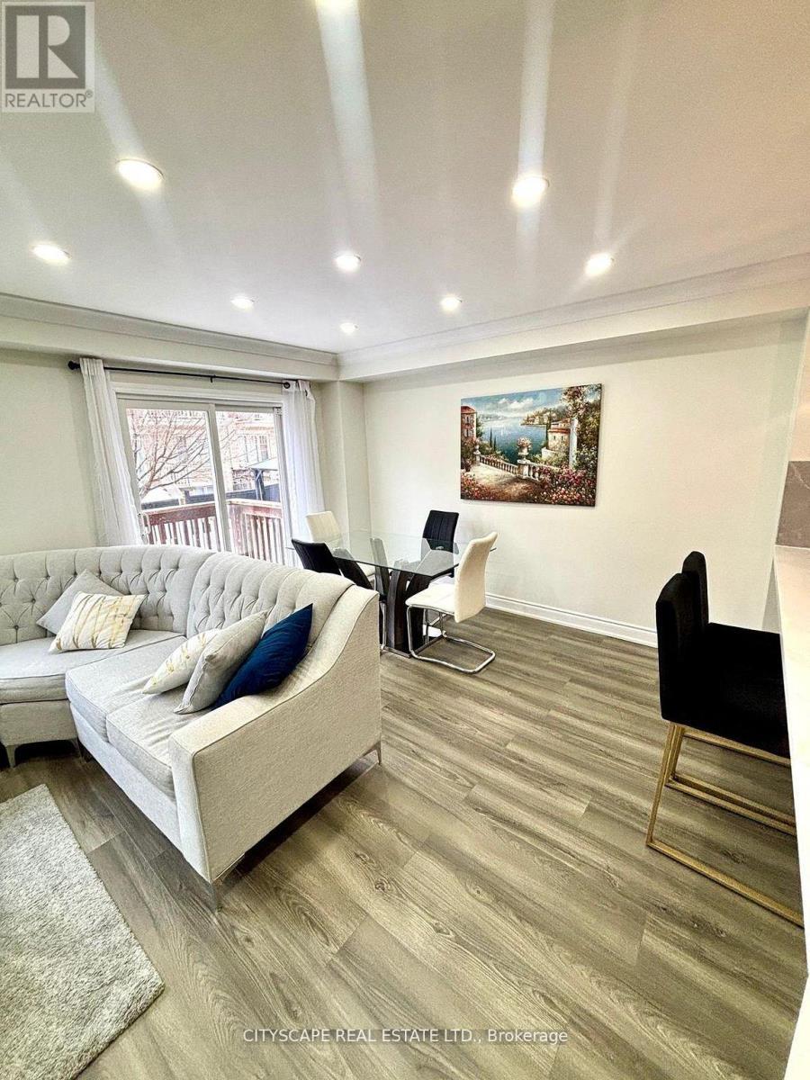 3974 Stardust Drive, Mississauga, ON - Indoor