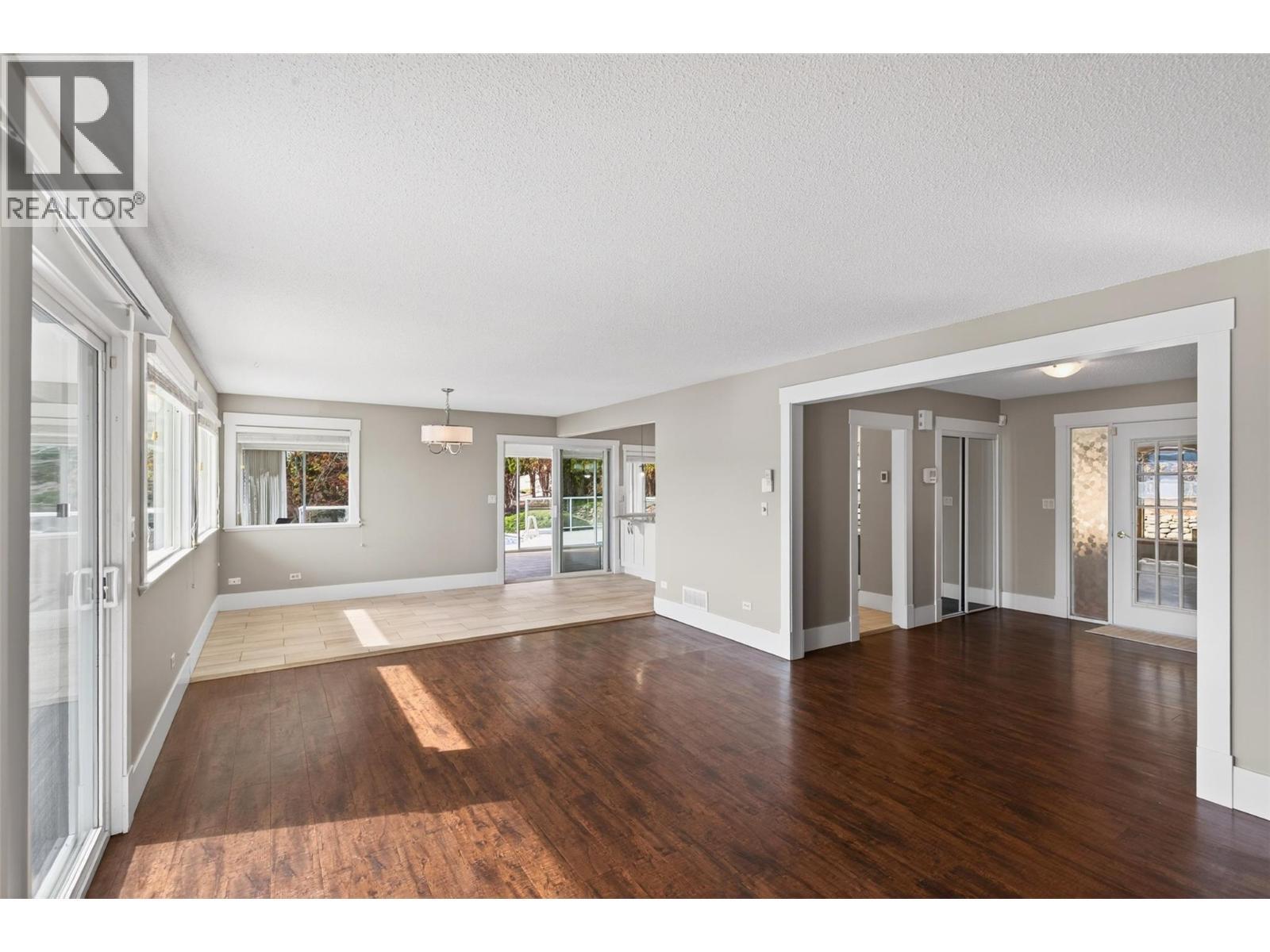 3940 Angus Drive, West Kelowna, BC - Indoor Photo Showing Other Room