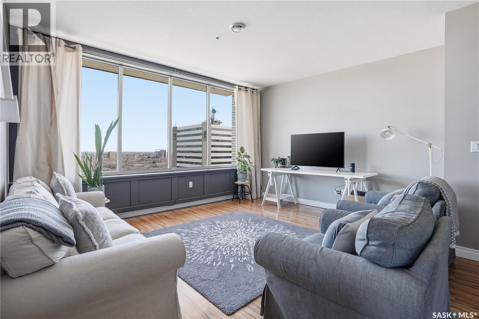 1108 1867 Hamilton Street, Regina, SK - Indoor Photo Showing Living Room