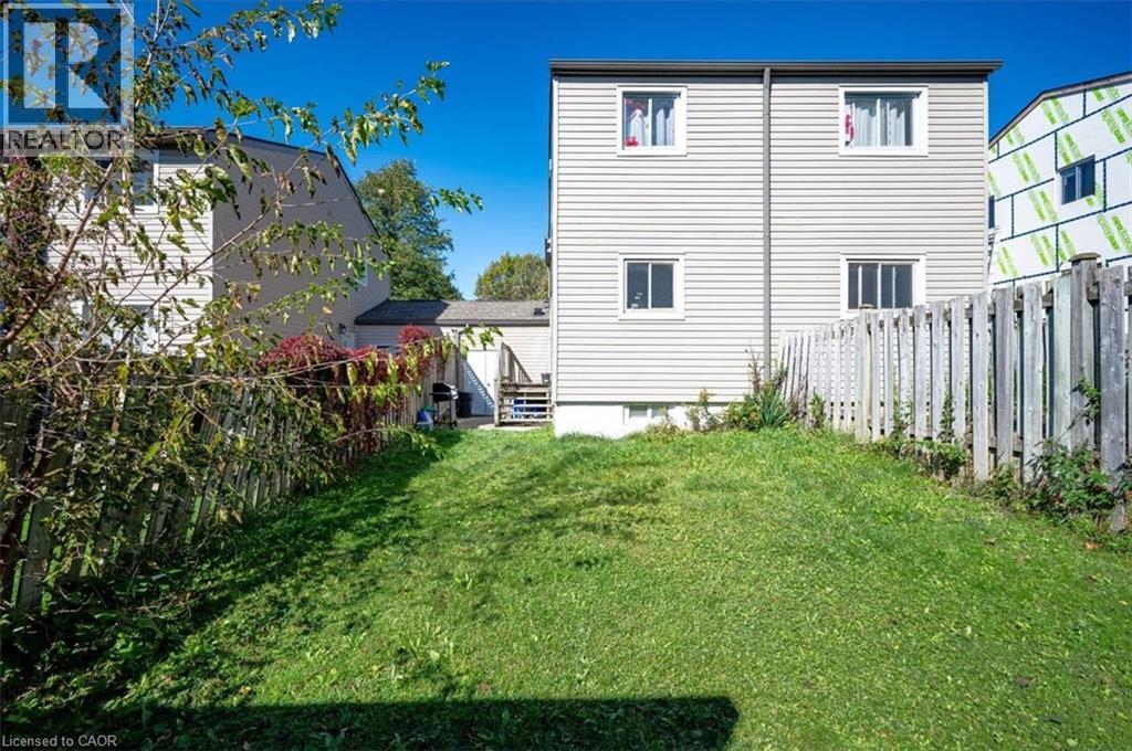 168 Silver Aspen Crescent, Kitchener, ON - Outdoor