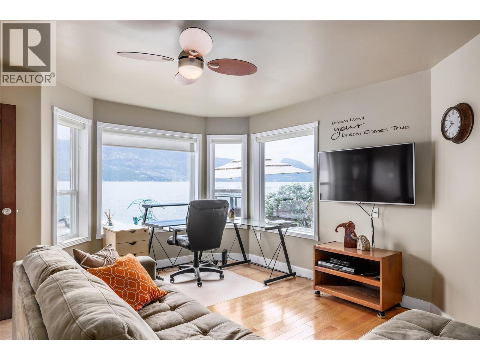 17824 Juniper Cove Road, Lake Country, BC - Indoor
