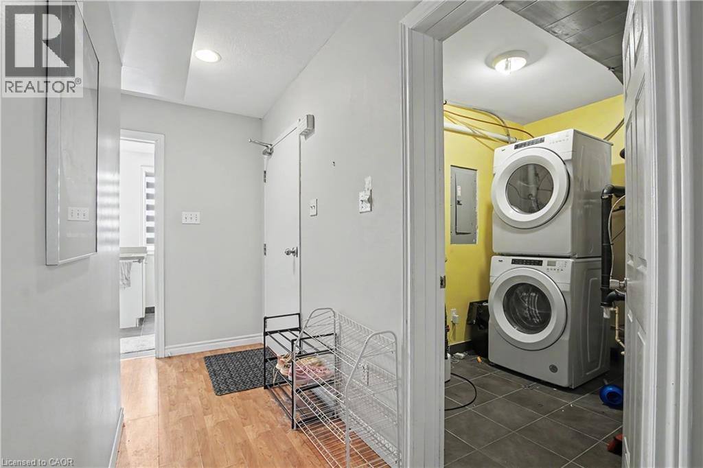 16 Columbia Street W, Waterloo, ON - Indoor Photo Showing Laundry Room