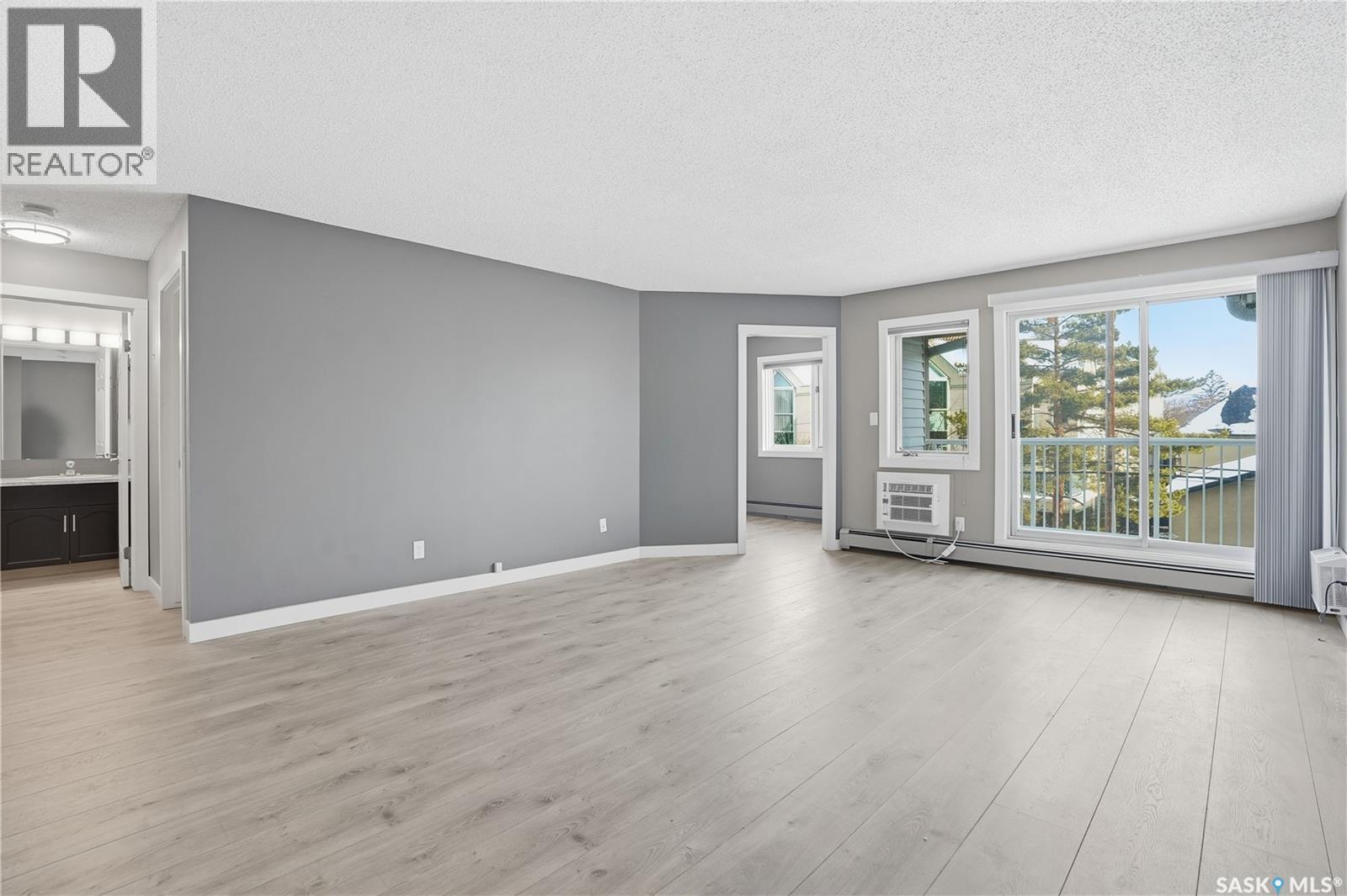 307 2275 Mcintyre Street, Regina, SK - Indoor