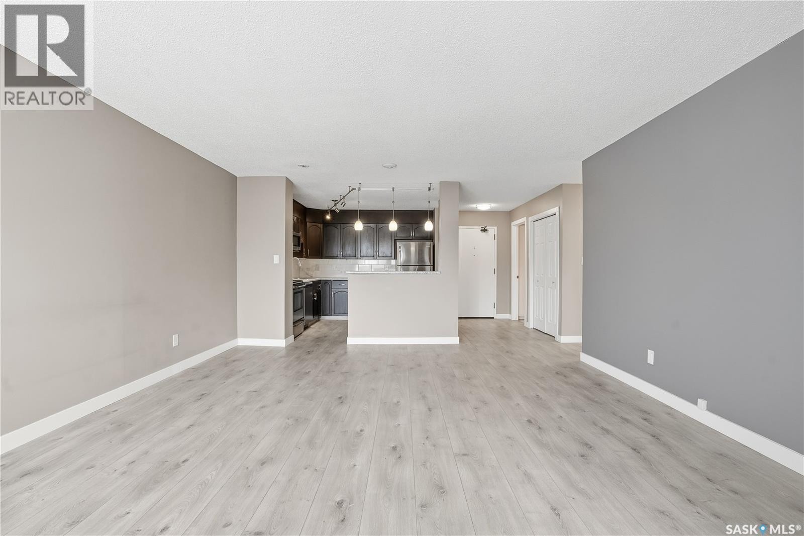 307 2275 Mcintyre Street, Regina, SK - Indoor