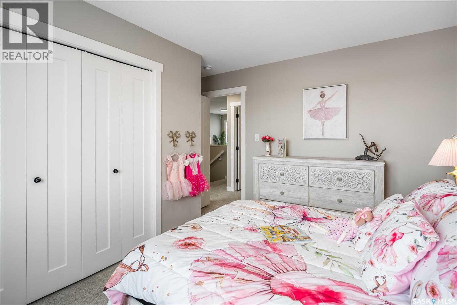 3016 Dumont Way, Regina, SK - Indoor Photo Showing Bedroom