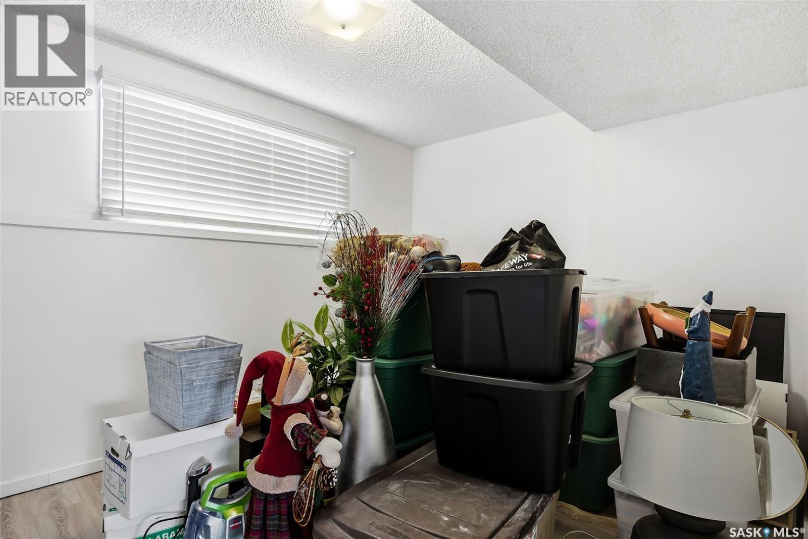 15 Rutley Street, Regina, SK - Indoor Photo Showing Other Room