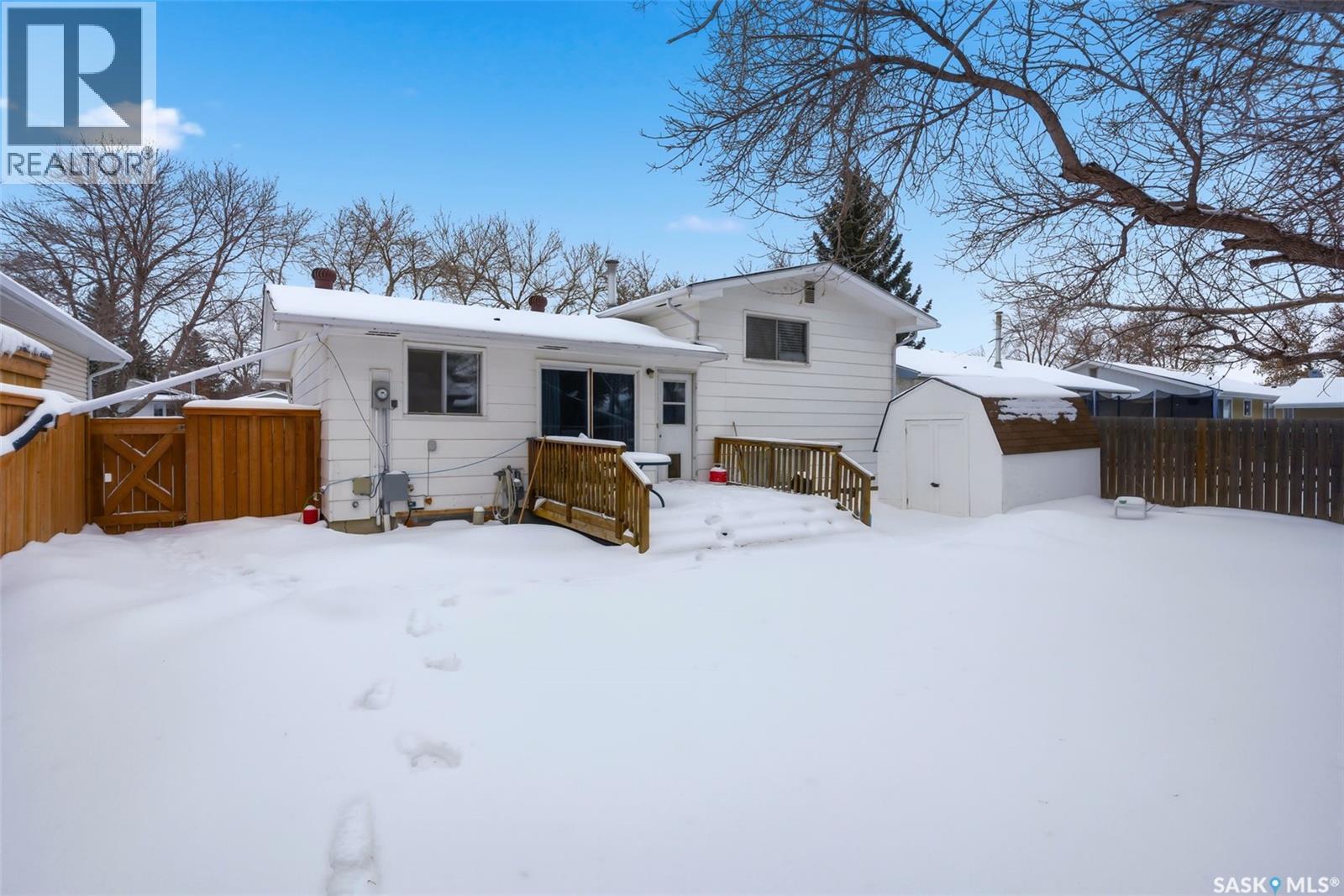 15 Rutley Street, Regina, SK - Outdoor