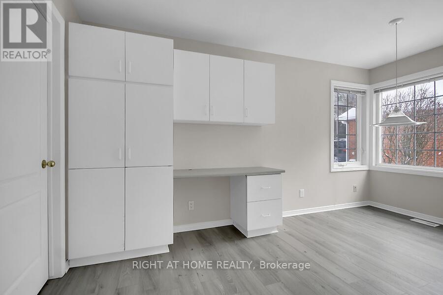 38 Kettering, Ottawa, ON - Indoor Photo Showing Other Room