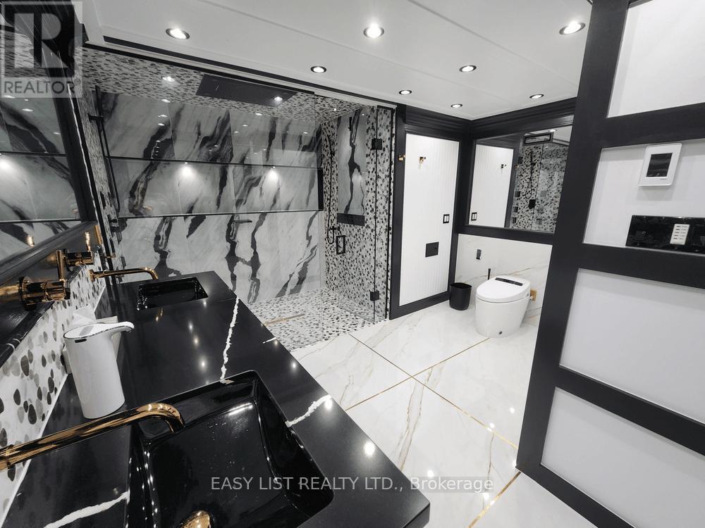 48 Mill Run Gate, Uxbridge, ON - Indoor Photo Showing Other Room