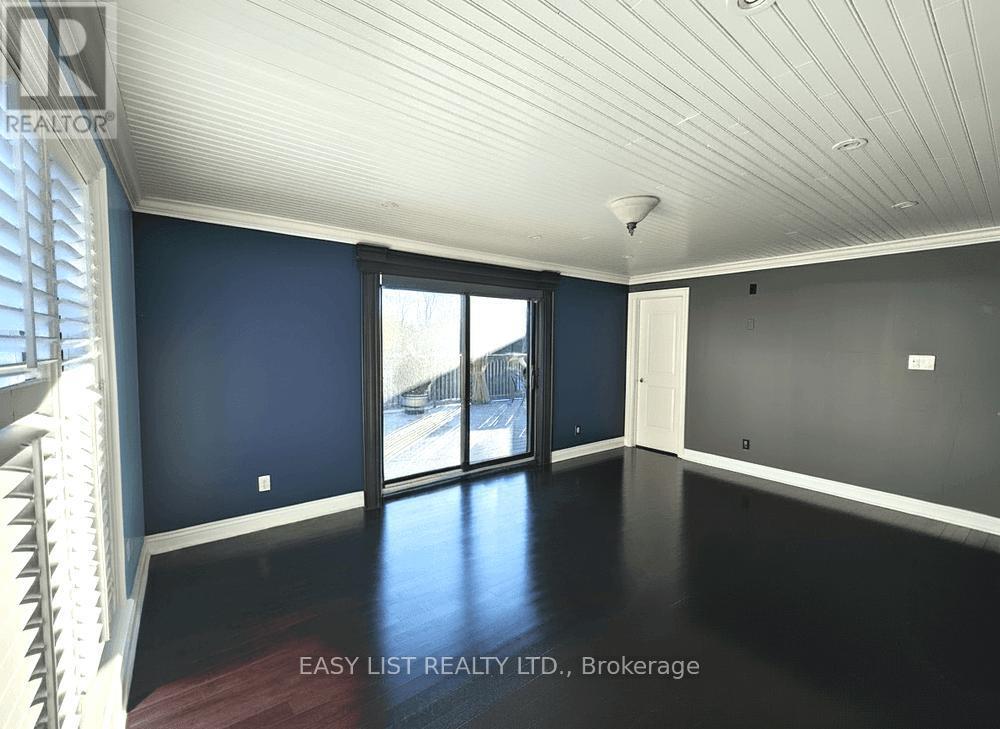 48 Mill Run Gate, Uxbridge, ON - Indoor Photo Showing Other Room