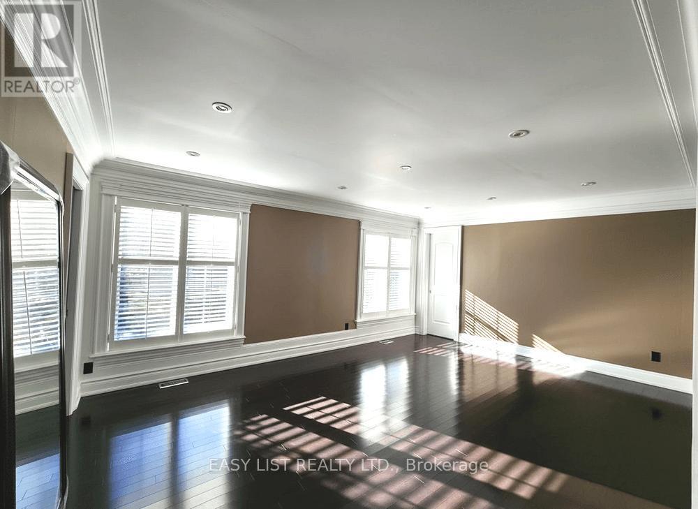 48 Mill Run Gate, Uxbridge, ON - Indoor Photo Showing Other Room