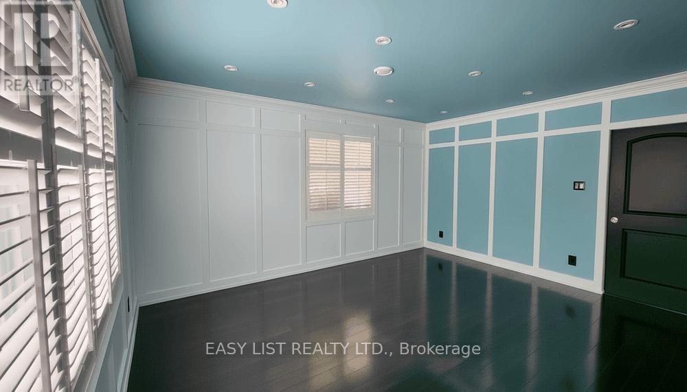 48 Mill Run Gate, Uxbridge, ON - Indoor Photo Showing Other Room