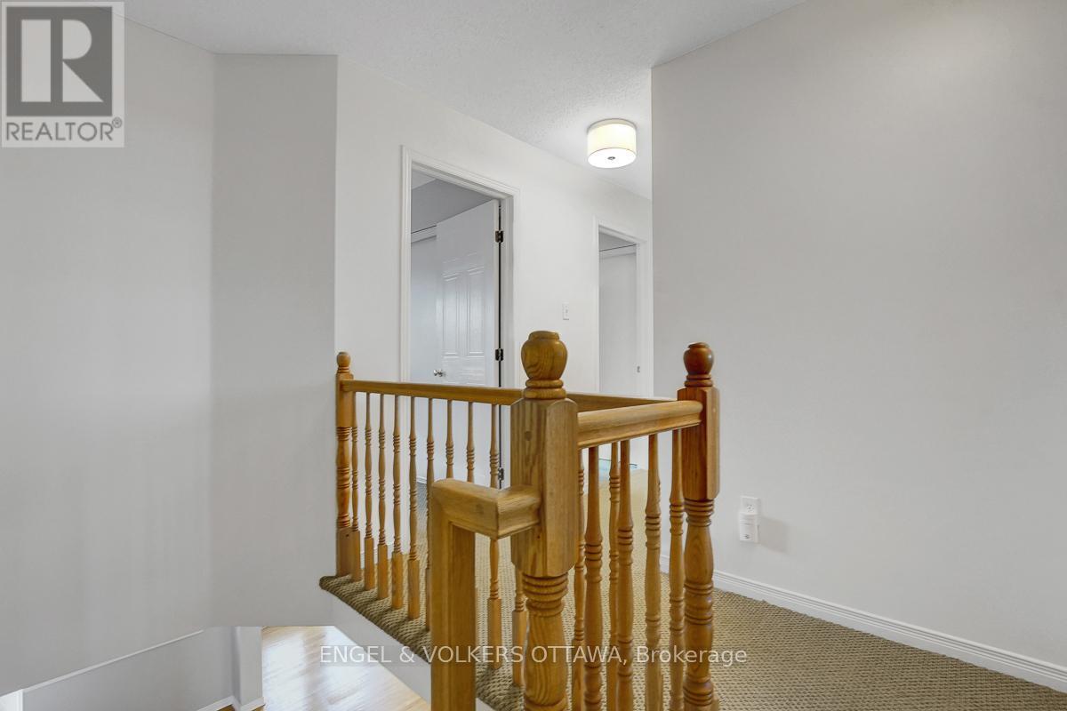 21 Drayton Private, Ottawa, ON - Indoor Photo Showing Other Room