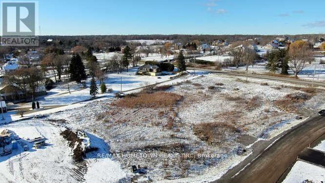 2 Shoreside Way, Augusta, ON