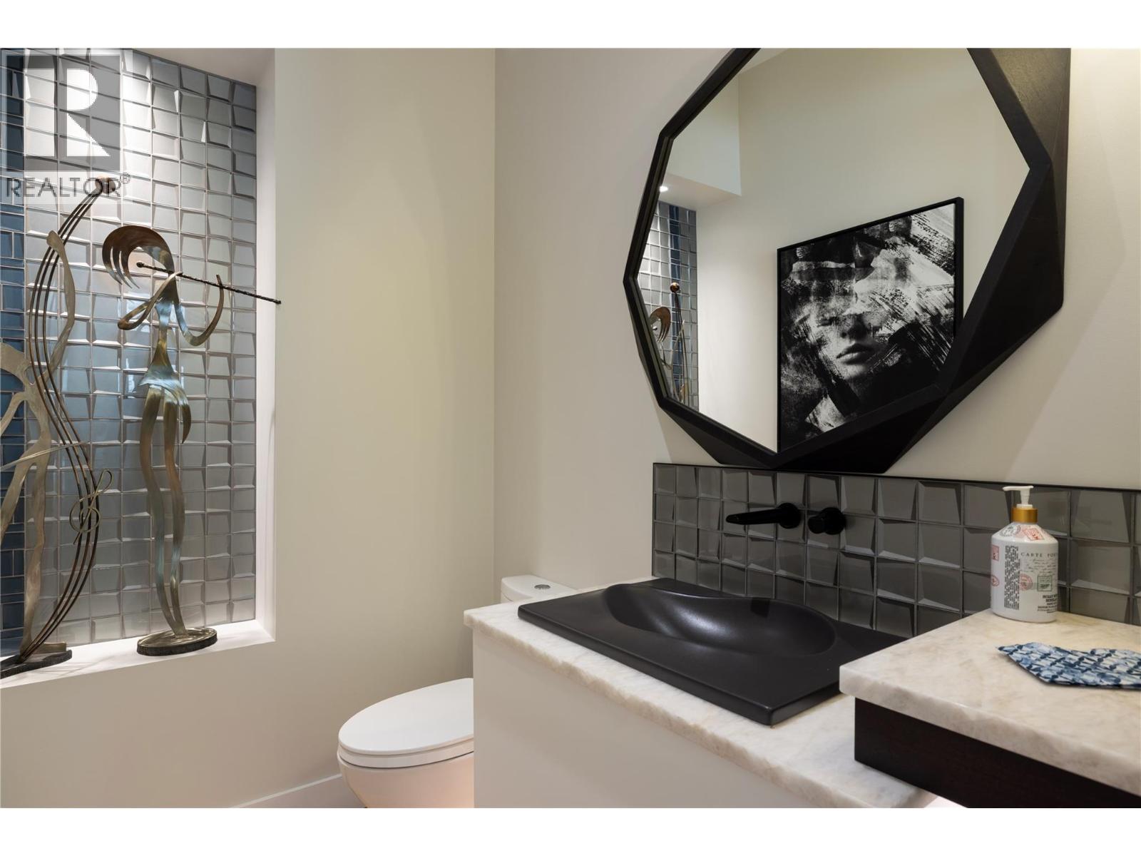 5650 The Edge Place Unit# 111, Kelowna, BC - Indoor Photo Showing Other Room