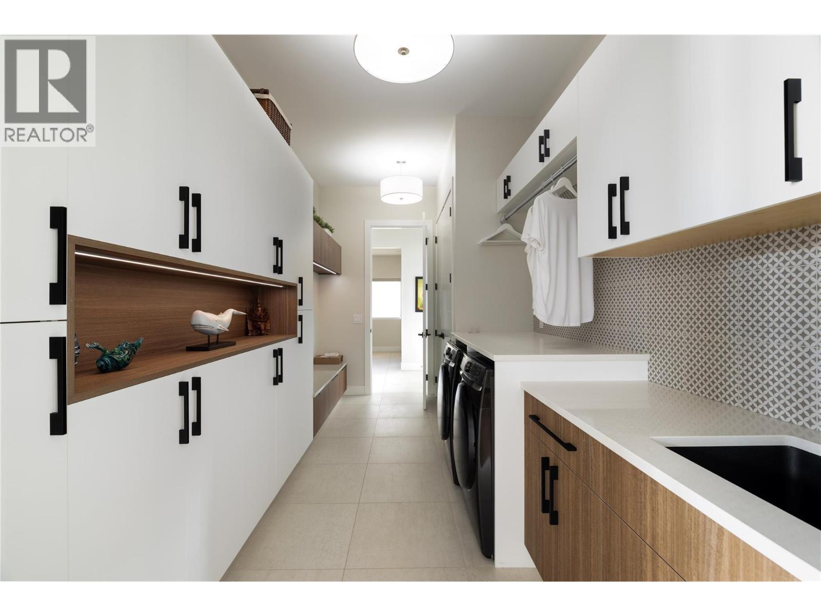 5650 The Edge Place Unit# 111, Kelowna, BC - Indoor