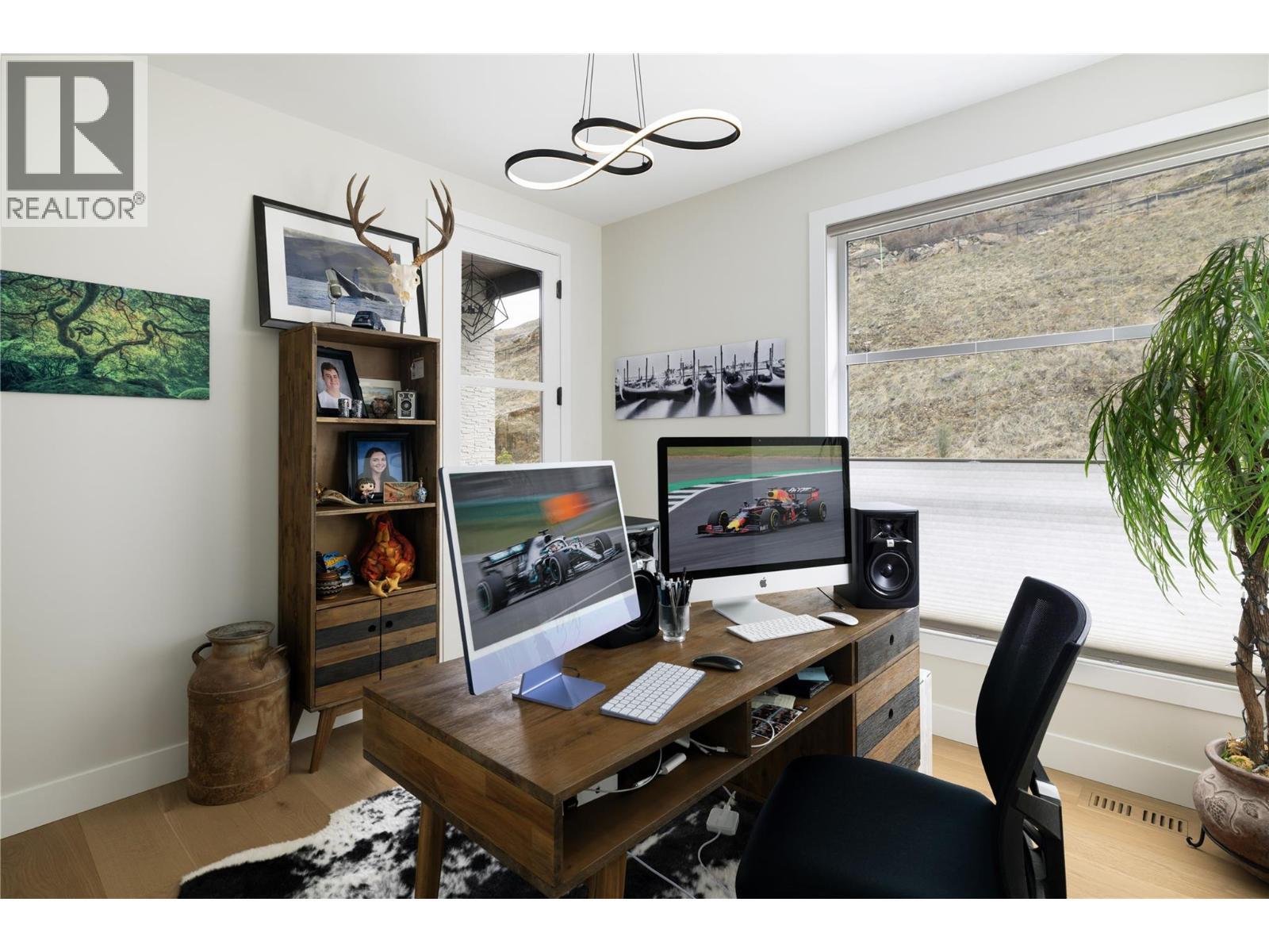 5650 The Edge Place Unit# 111, Kelowna, BC - Indoor Photo Showing Office