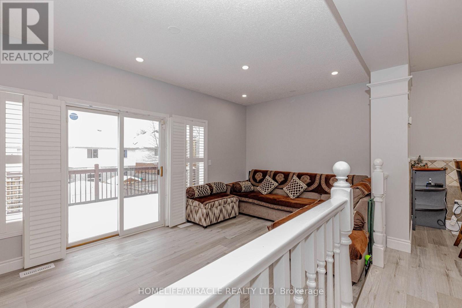 128 Karalee Crescent, Cambridge, ON - Indoor