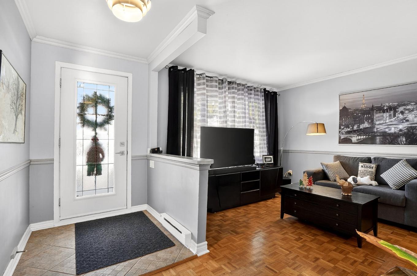 Hall - 1316 Rue Loignon, Terrebonne (Terrebonne), QC - Indoor