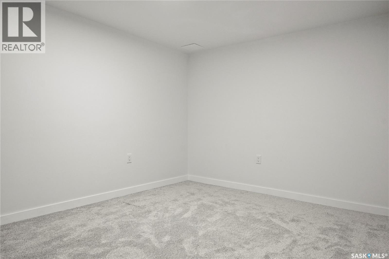 443 Argyle Street N, Regina, SK - Indoor Photo Showing Other Room