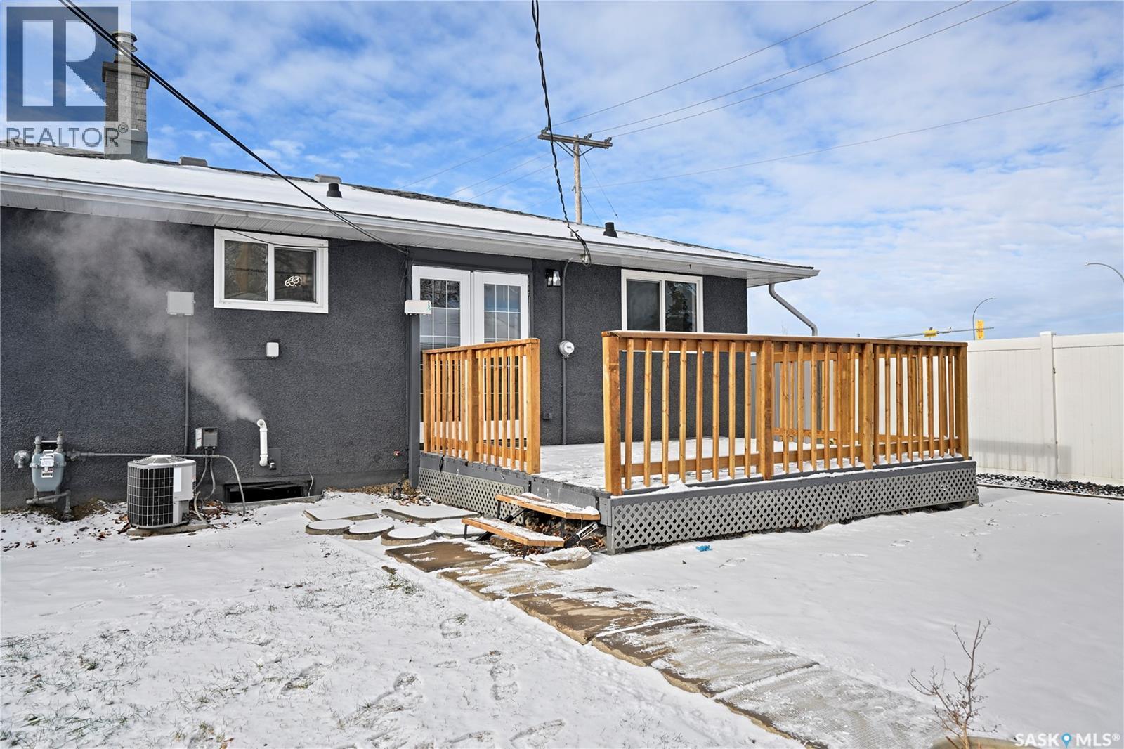 443 Argyle Street N, Regina, SK - Outdoor