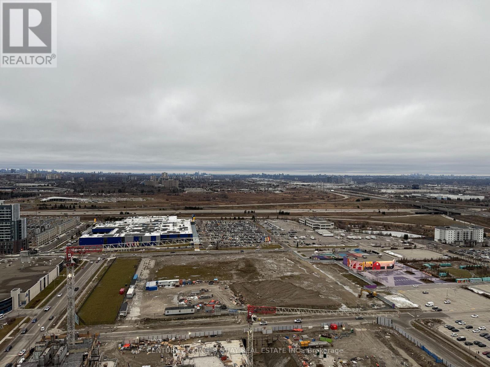 3312 - 8 Interchange Way, Vaughan, ON - Outdoor With View